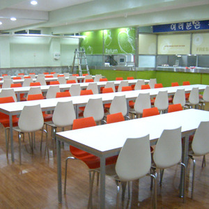 EZM-2698 휴게소 가구 구내식당 휴게실 급식실 교회 회사 함바식당 의자 테이블 제작 전문