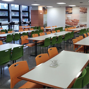 EZM-3168 휴게소 가구 구내식당 휴게실 급식실 교회 회사 함바식당 의자 테이블 제작 전문