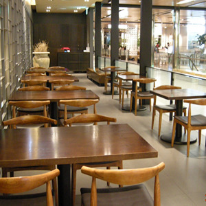 EZM-3904 휴게소 가구 구내식당 휴게실 급식실 교회 회사 함바식당 의자 테이블 제작 전문